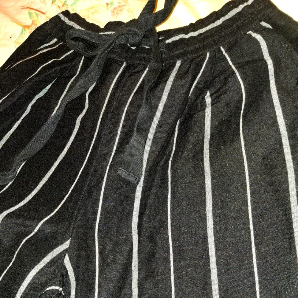 Pin STRIPES! CUTE WIDE LEGS, WARM MATERIAL